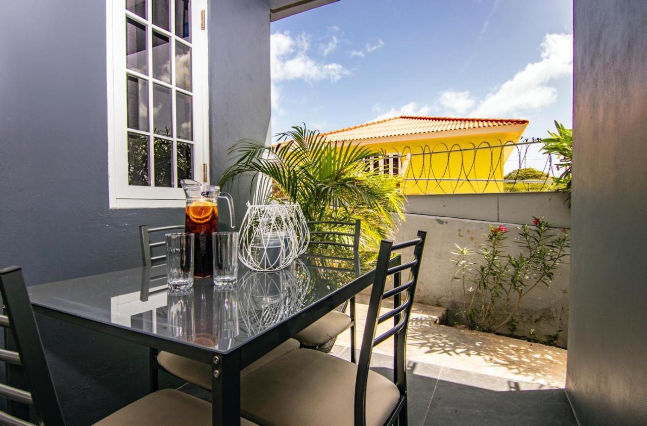 Villa Anthea Willemstad Bagian luar foto